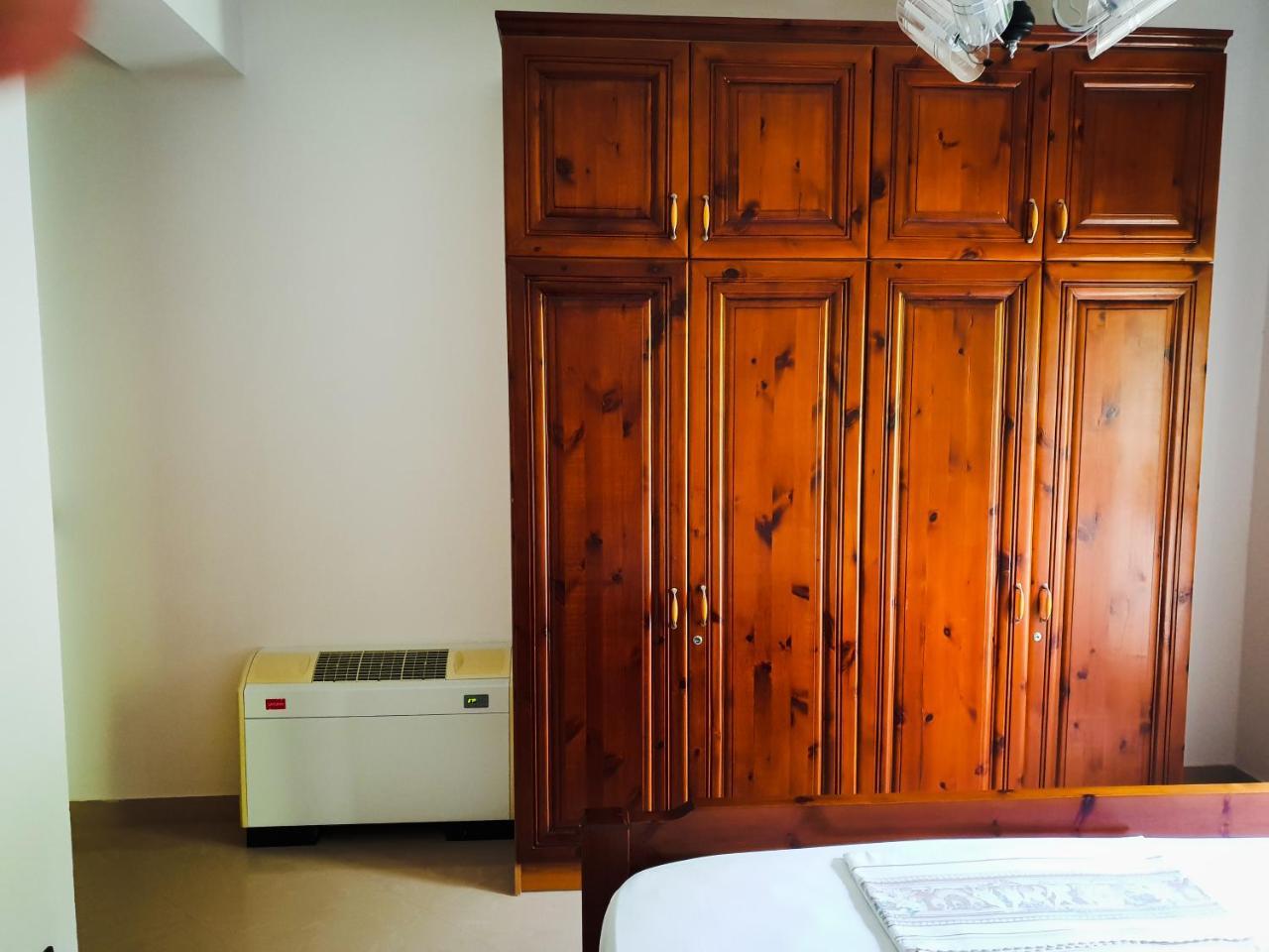 Lux Apartments Vlore Ngoại thất bức ảnh