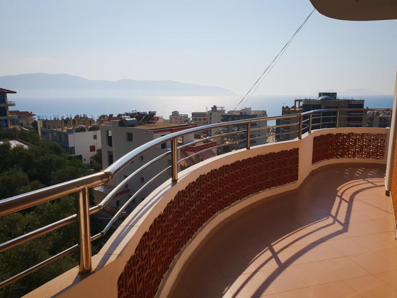 Lux Apartments Vlore Ngoại thất bức ảnh