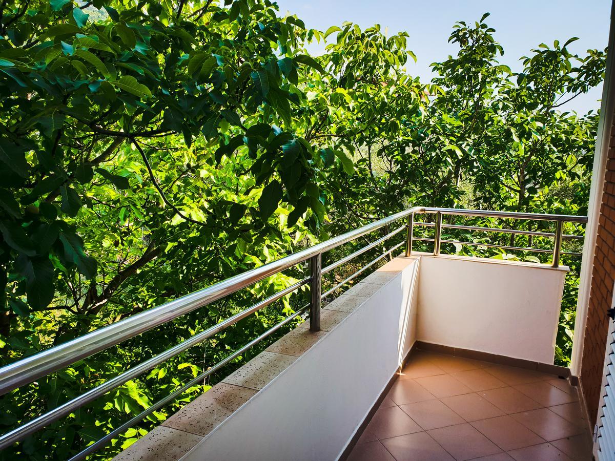 Lux Apartments Vlore Ngoại thất bức ảnh