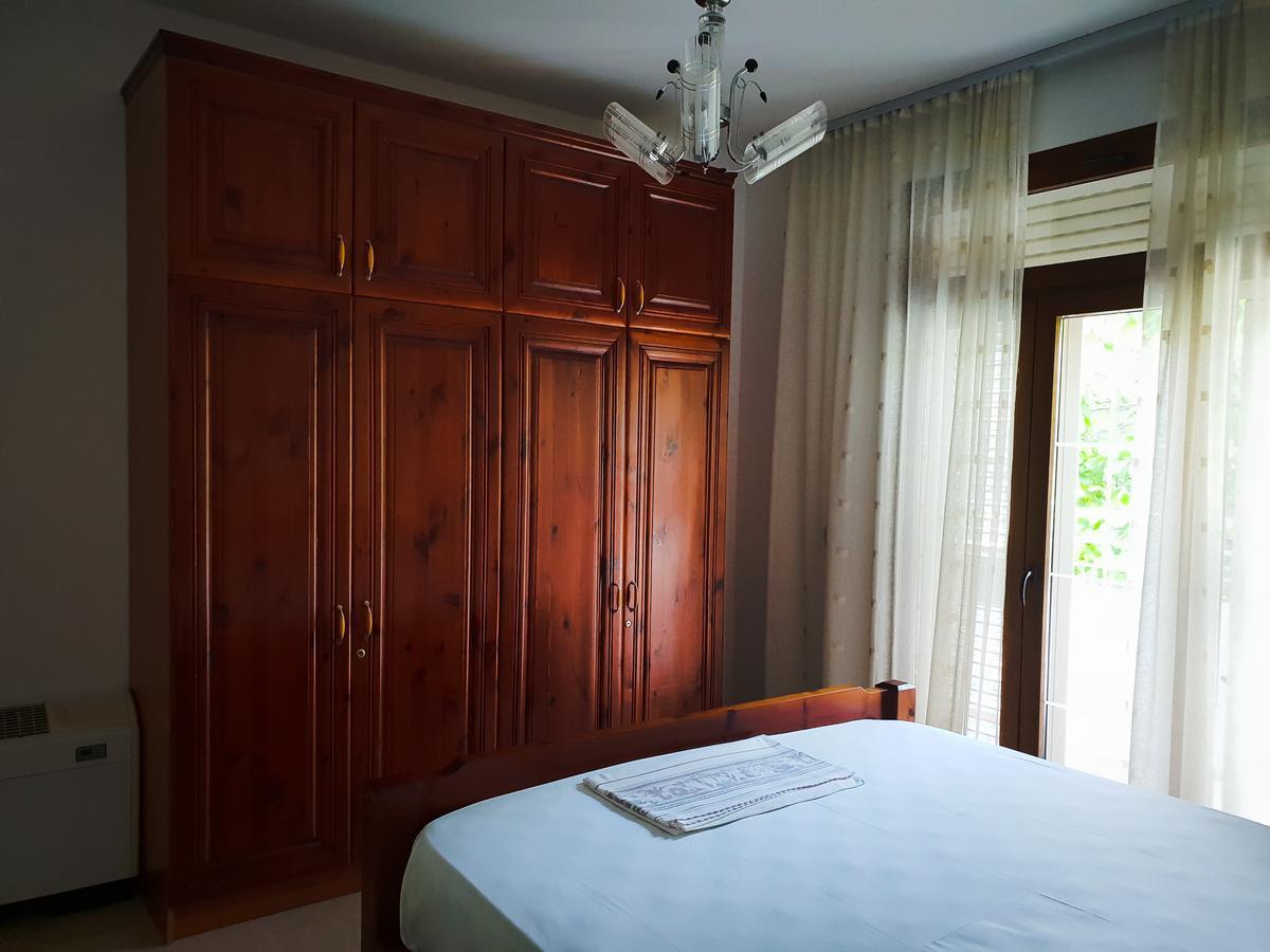 Lux Apartments Vlore Ngoại thất bức ảnh