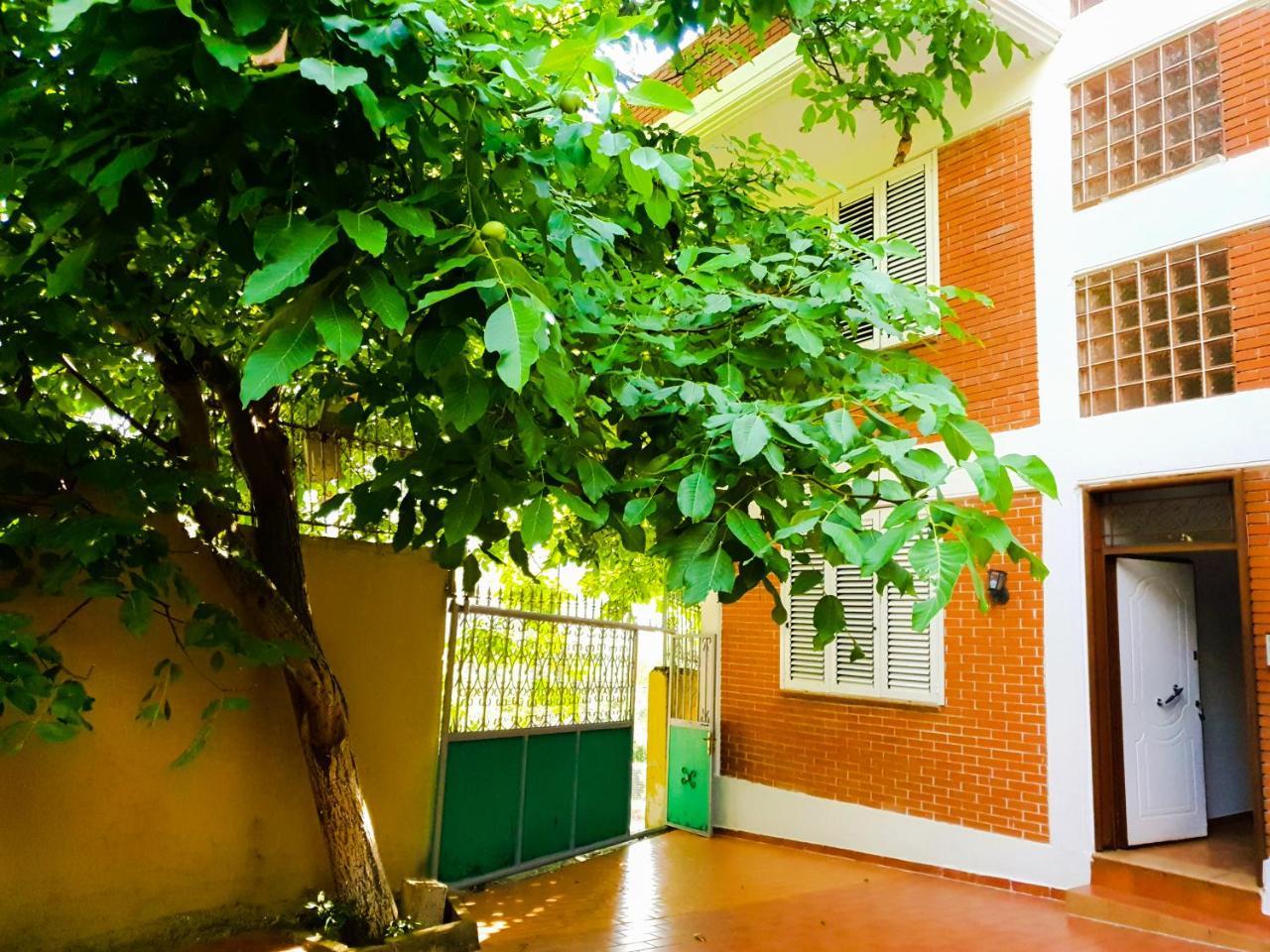 Lux Apartments Vlore Ngoại thất bức ảnh